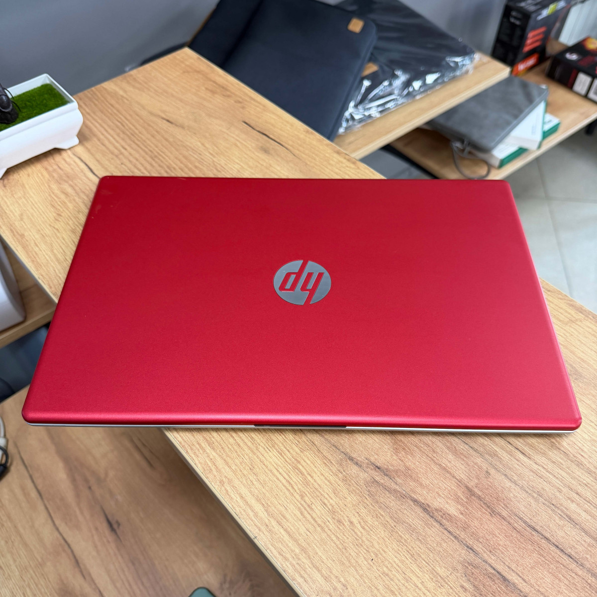 Ультрабук 15-fd0083wm/ 15.6" HD/ Intel N200, 4 ядра/ Intel UHD/ 8 GB/ 128 GB SSD NVME (Б/В)