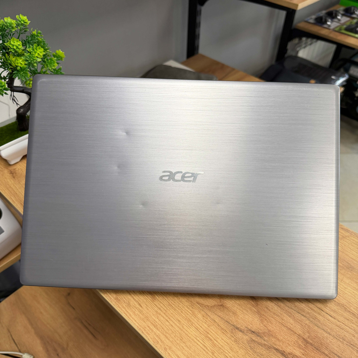 Ігровий ультрабук Acer Swift 3 SF315-41G/ 15.6" FullHD, IPS/ AMD Ryzen 7 2700U (4 ядра/ 8 потоків)/ AMD Radeon RX540 (на 2 GB)/ 8 GB/ 256 GB SSD M2 (Б/В) Ігровий ультрабук Acer Swift 3 SF315-41G/ 15.6" FullHD, IPS/ AMD Ryzen 7 2700U (4 ядра/ 8 потоків)/ AMD Radeon RX540 (на 2 GB)/ 8 GB/ 256 GB SSD M2 (Б/В)