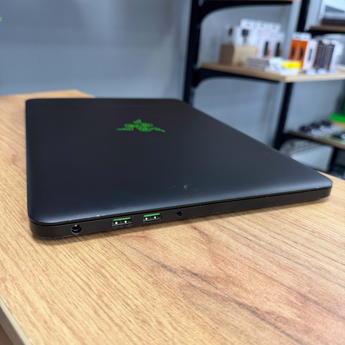 Ігровий ноутбук Razer Blade 14 (RZ09-01953E72)/ 14" FullHD, IPS/ Intel Core i7 7700HQ (4 ядра, до 3.8 Ггц)/ NVIDIA GeForce GTX 1060 (на 6 GB)/ 16 GB/ 512 GB SSD NVME (Б/В)