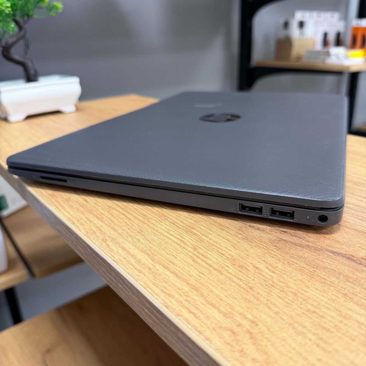 Ноутбук HP 250 G8/ 15.6" FullHD, IPS/ Intel Core i5 1135G7 (4 ядра/ 8 потоків)/ Intel Iris Xe/ 16 GB/ 256 GB NVME SSD (Б/В) Ноутбук HP 250 G8/ 15.6" FullHD, IPS/ Intel Core i5 1135G7 (4 ядра/ 8 потоків)/ Intel Iris Xe/ 16 GB/ 256 GB NVME SSD (Б/В)