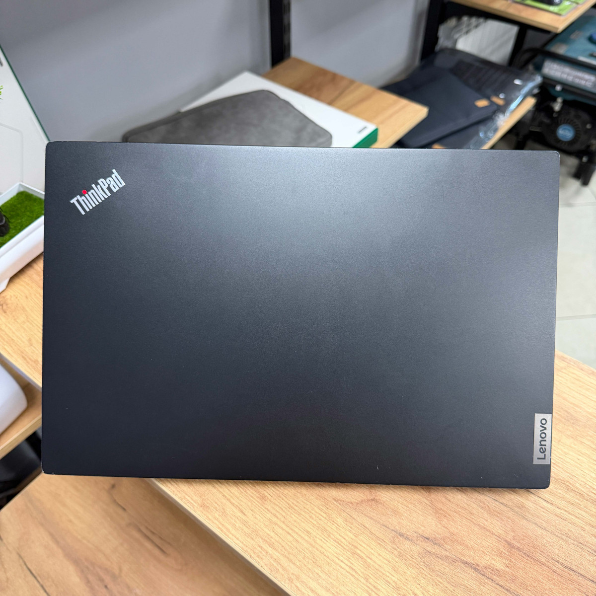 Ноутбук Lenovo ThinkPad E15 Gen 2/ 15.6" FullHD, IPS/ Intel Core i5 1135G7 (4 ядра/ 8 потоків)/  Intel Iris Xe/ 8 GB/ 256 GB SSD NVME (Б/В)