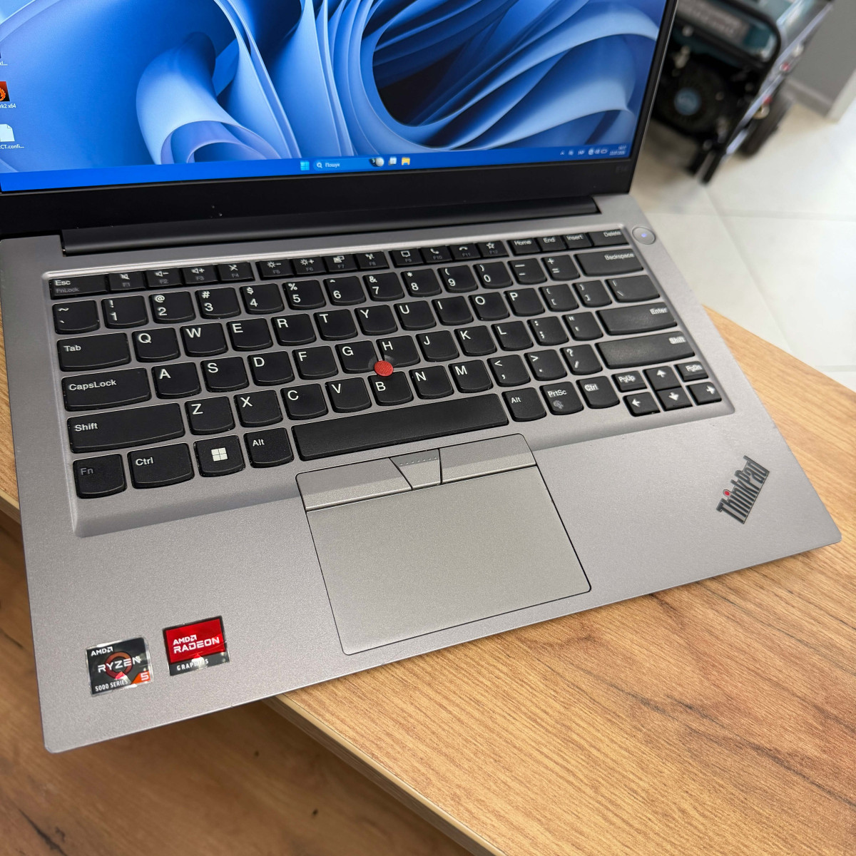 Ноутбук Lenovo ThinkPad E14 Gen 4/ 14" FullHD, IPS/ AMD Ryzen 5 5625U (6 ядер/ 12 потоків)/ AMD Radeon RX Vega 7/ 8 GB/ 256 GB SSD NVME (Б/В) Ноутбук Lenovo ThinkPad E14 Gen 4/ 14" FullHD, IPS/ AMD Ryzen 5 5625U (6 ядер/ 12 потоків)/ AMD Radeon RX Vega 7/ 8 GB/ 256 GB SSD NVME (Б/В)
