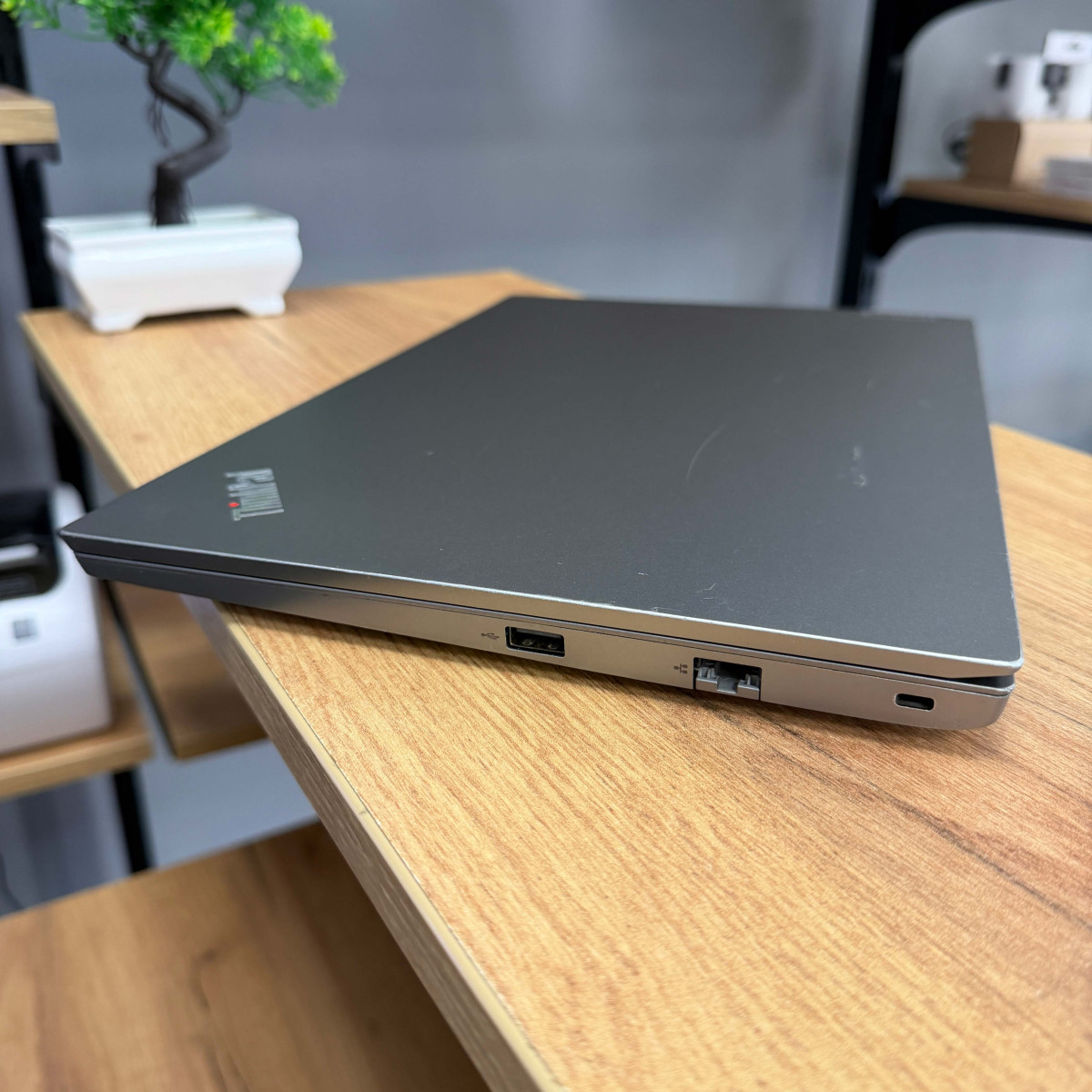 Ноутбук Lenovo ThinkPad E14 Gen 4/ 14" FullHD, IPS/ AMD Ryzen 5 5625U (6 ядер/ 12 потоків)/ AMD Radeon RX Vega 7/ 8 GB/ 256 GB SSD NVME (Б/В) Ноутбук Lenovo ThinkPad E14 Gen 4/ 14" FullHD, IPS/ AMD Ryzen 5 5625U (6 ядер/ 12 потоків)/ AMD Radeon RX Vega 7/ 8 GB/ 256 GB SSD NVME (Б/В)