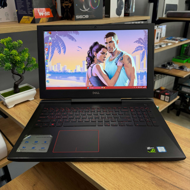 Ігровий ноутбук Dell Inspiron 15 7577/ 15.6" FullHD/ Intel Core i5 7300HQ (4 ядра, до 3.5 ГГц)/ NVIDIA GeForce GTX 1060 (на 6 GB) Max-Q/ 16 GB/ 256 GB SSD NVME Б\В)