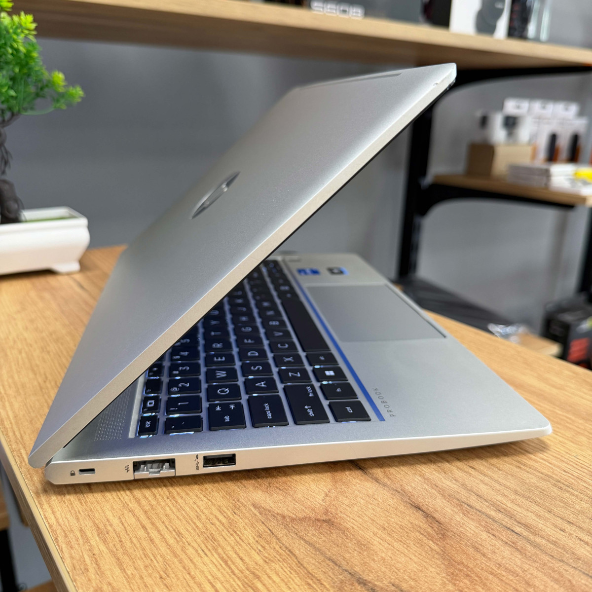Ультрабук HP ProBook 440 G9/ 14" FullHD, IPS/ Intel Core i5 1235U (10 ядер/ 12 потоків)/ Intel UHD/ 8 GB/ 256 GB SSD NVME (Б/В) Ультрабук HP ProBook 440 G9/ 14" FullHD, IPS/ Intel Core i5 1235U (10 ядер/ 12 потоків)/ Intel UHD/ 8 GB/ 256 GB SSD NVME (Б/В)
