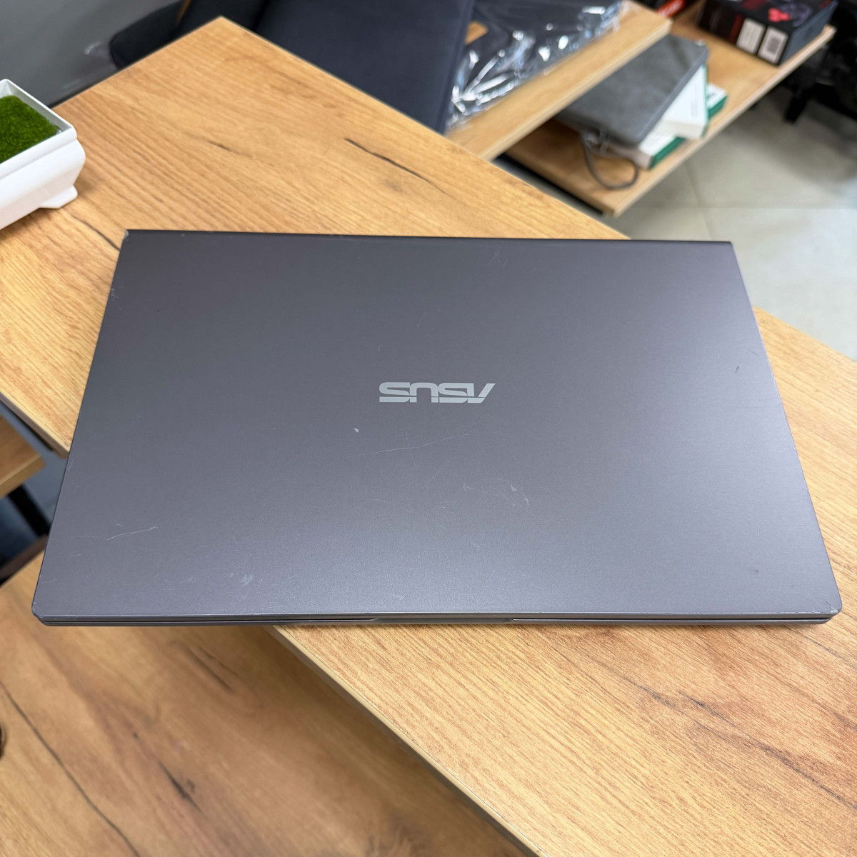 Ультрабук Asus VivoBook X415UA/ 14" FullHD/ AMD Ryzen 5 5500U (6 ядер/ 12 потоків, до 4.3 ГГц)/ AMD Radeon RX Vega 7/ 16 GB/ 256 GB SSD NVME (Б/В) 