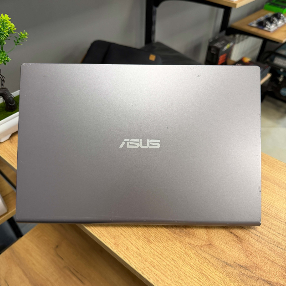 Ультрабук Asus VivoBook X415UA/ 14" FullHD/ AMD Ryzen 5 5500U (6 ядер/ 12 потоків, до 4.3 ГГц)/ AMD Radeon RX Vega 7/ 16 GB/ 256 GB SSD NVME (Б/В) 