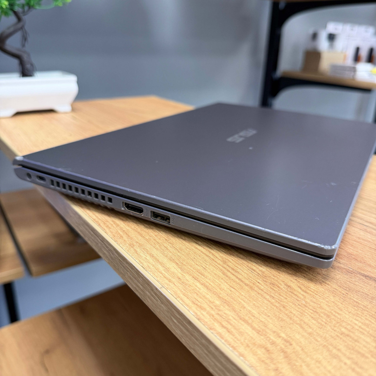 Ультрабук Asus VivoBook X415UA/ 14" FullHD/ AMD Ryzen 5 5500U (6 ядер/ 12 потоків, до 4.3 ГГц)/ AMD Radeon RX Vega 7/ 16 GB/ 256 GB SSD NVME (Б/В) 