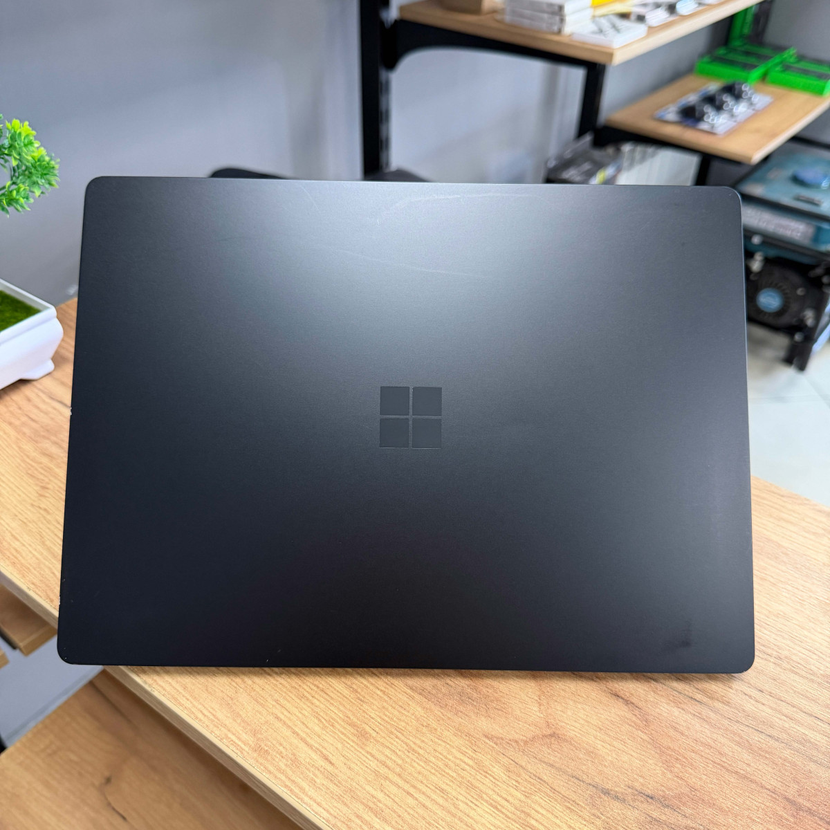 Сенсорний ультрабук Microsoft Surface 5 1950/ 13.5" 2K (2256×1504), IPS 16:10/ Intel Core i5 1245U (10 ядер/ 12 потоків)/ Intel Iris Xe/ 8 GB/ 256 GB SSD NVME (Б/В) Сенсорний ультрабук Microsoft Surface 5 1950/ 13.5" 2K (2256×1504), IPS 16:10/ Intel Core i5 1245U (10 ядер/ 12 потоків)/ Intel Iris Xe/ 8 GB/ 256 GB SSD NVME (Б/В)