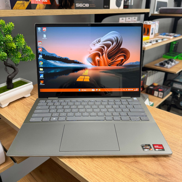 Сенсорний ультрабук-трансформер 2в1 Dell Inspiron 14 7425/ 14" FullHD, IPS 16:10/ AMD Ryzen 5 5625U (6 ядер/ 12 потоків)/ AMD Radeon RX Vega 7/ 8 GB/ 256 GB SSD NVME (Б/В)
