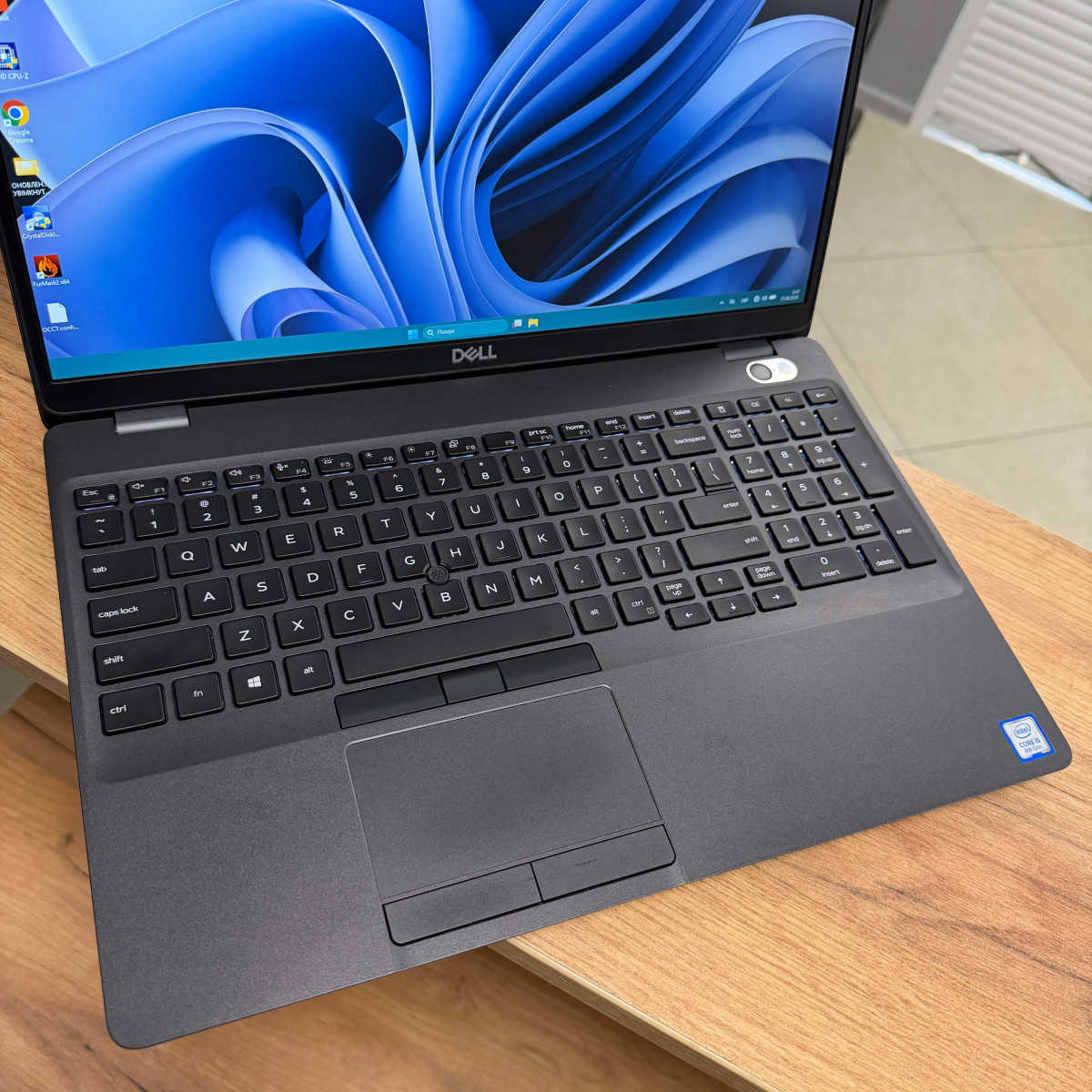 Ноутбук Dell Latitude 5500/ 15.6" FullHD, IPS/ Intel Core i5 8365U (4 ядра/ 8 потоків, до 4.1 ГГц)/ Intel UHD 620/ 8 GB/ 256 GB SSD NVME (Б/В)