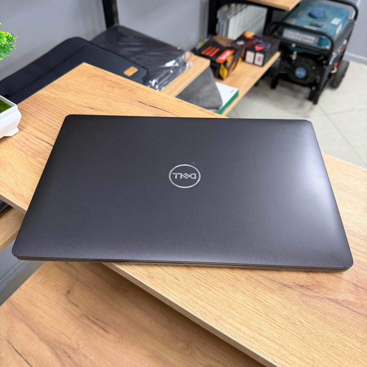 Ноутбук Dell Latitude 5500/ 15.6" FullHD, IPS/ Intel Core i5 8365U (4 ядра/ 8 потоків, до 4.1 ГГц)/ Intel UHD 620/ 8 GB/ 256 GB SSD NVME (Б/В)