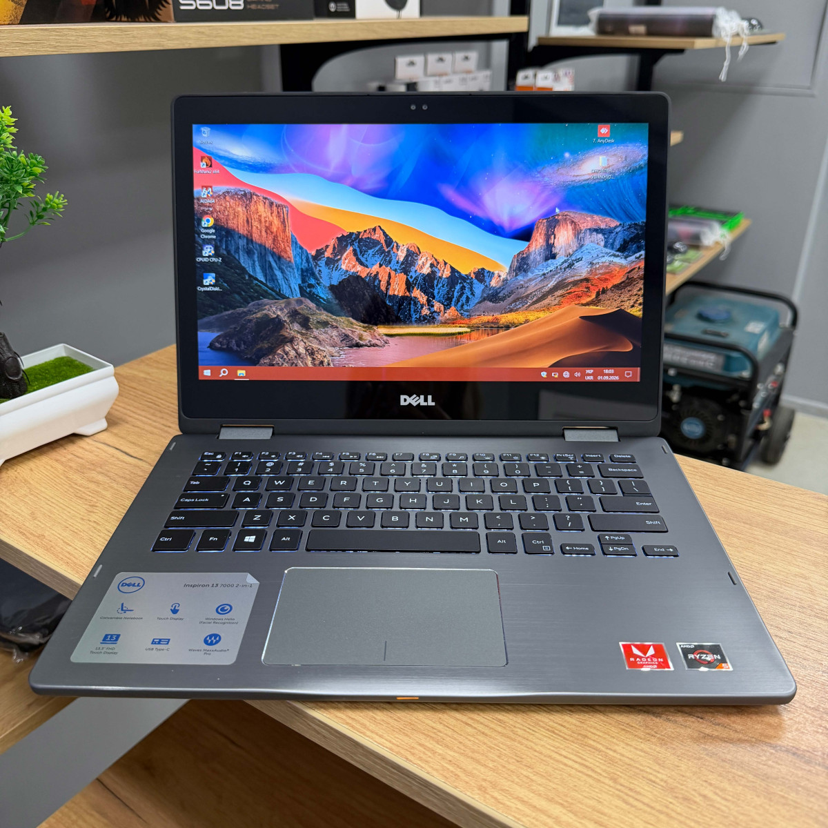 Cенсорний ноутбук-трансформер Dell Inspiron 13 7375 2в1/ 13.3" FullHD, IPS/ AMD Ryzen 5 2500U (4 ядра/ 8 потоків)/ AMD Radeon Vega 8/ 16 GB/ 256 GB SSD M2 (Б/В)