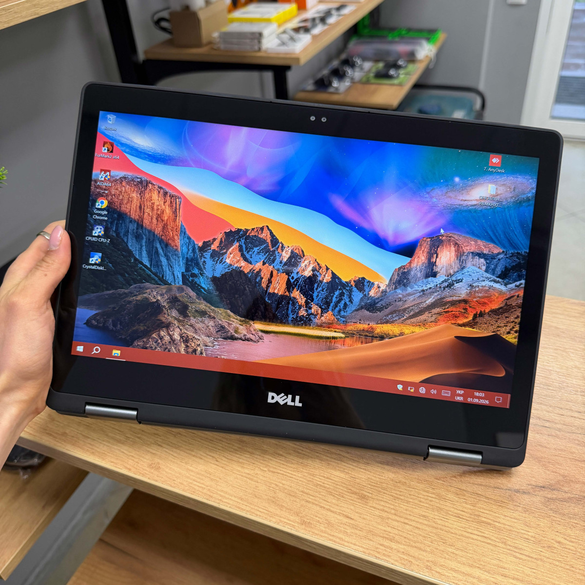 Cенсорний ноутбук-трансформер Dell Inspiron 13 7375 2в1/ 13.3" FullHD, IPS/ AMD Ryzen 5 2500U (4 ядра/ 8 потоків)/ AMD Radeon Vega 8/ 16 GB/ 256 GB SSD M2 (Б/В)