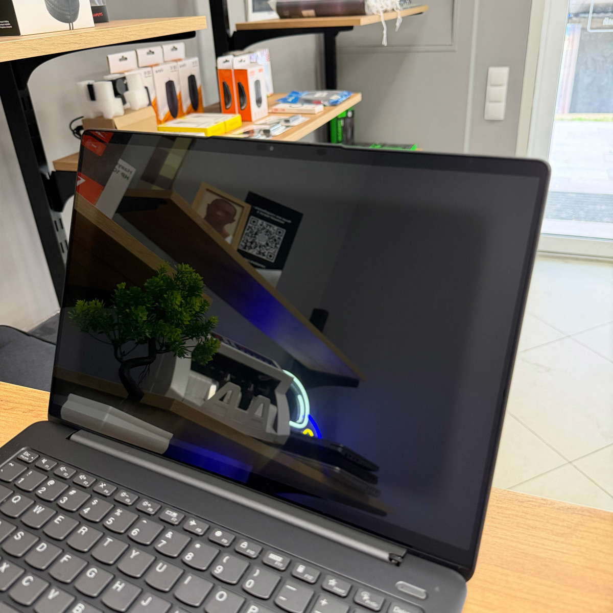 Сенсорний ультрубук Lenovo IdeaPad 5 Pro 14ACN6/ 14" FullHD, IPS 16:10/  AMD Ryzen 5 5600U (6 ядер/ 12 потоків)/ AMD Radeon RX Vega 7/ 16 GB/ 256 GB SSD NVME (Б\В)