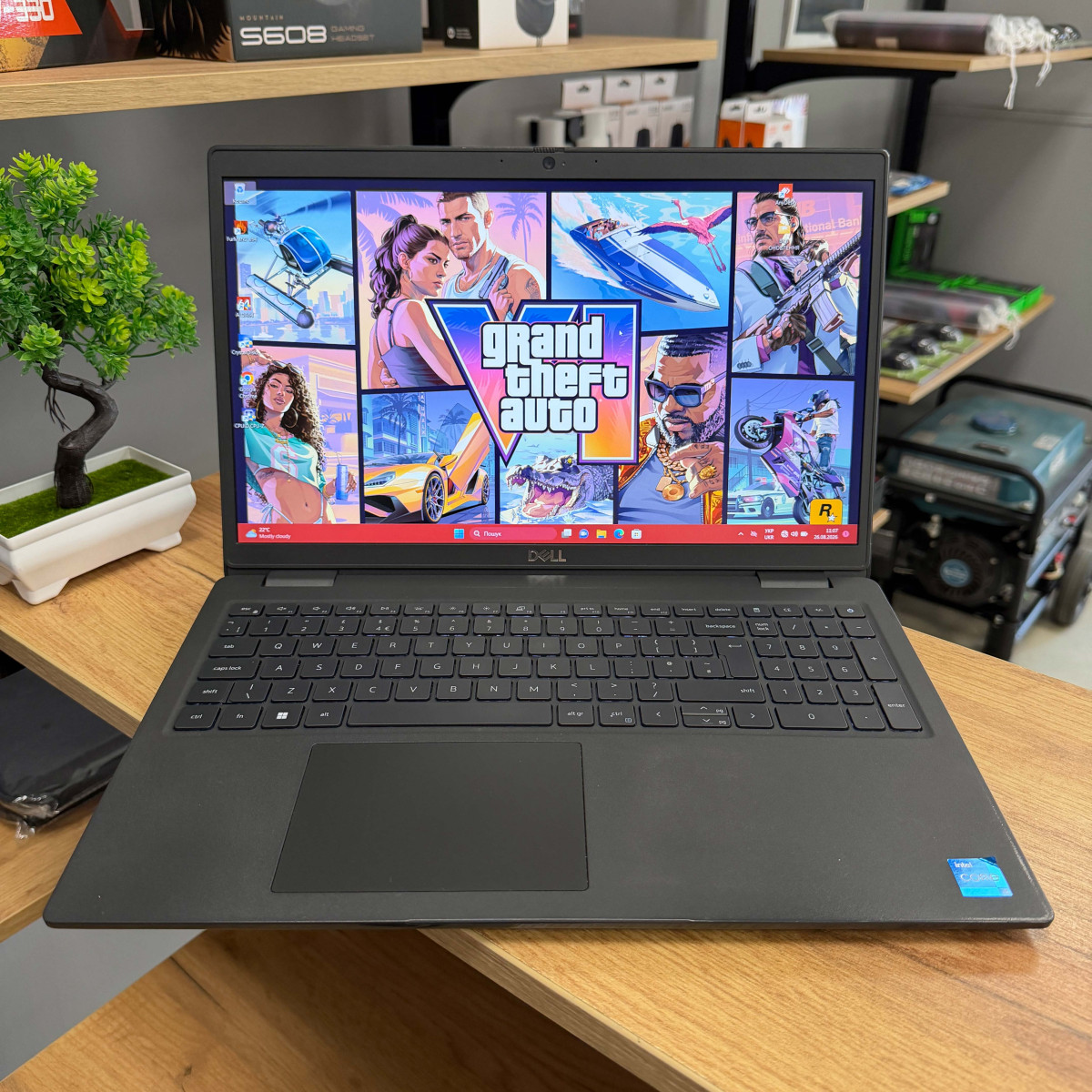 Ноутбук Dell Latitude 3520/ 15.6" FullHD, IPS/ Intel Core i5 1135G7 (4 ядра/ 8 потоків)/ Intel Iris Xe/ 8 GB/ 256 GB SSD NVME (Б/В) 