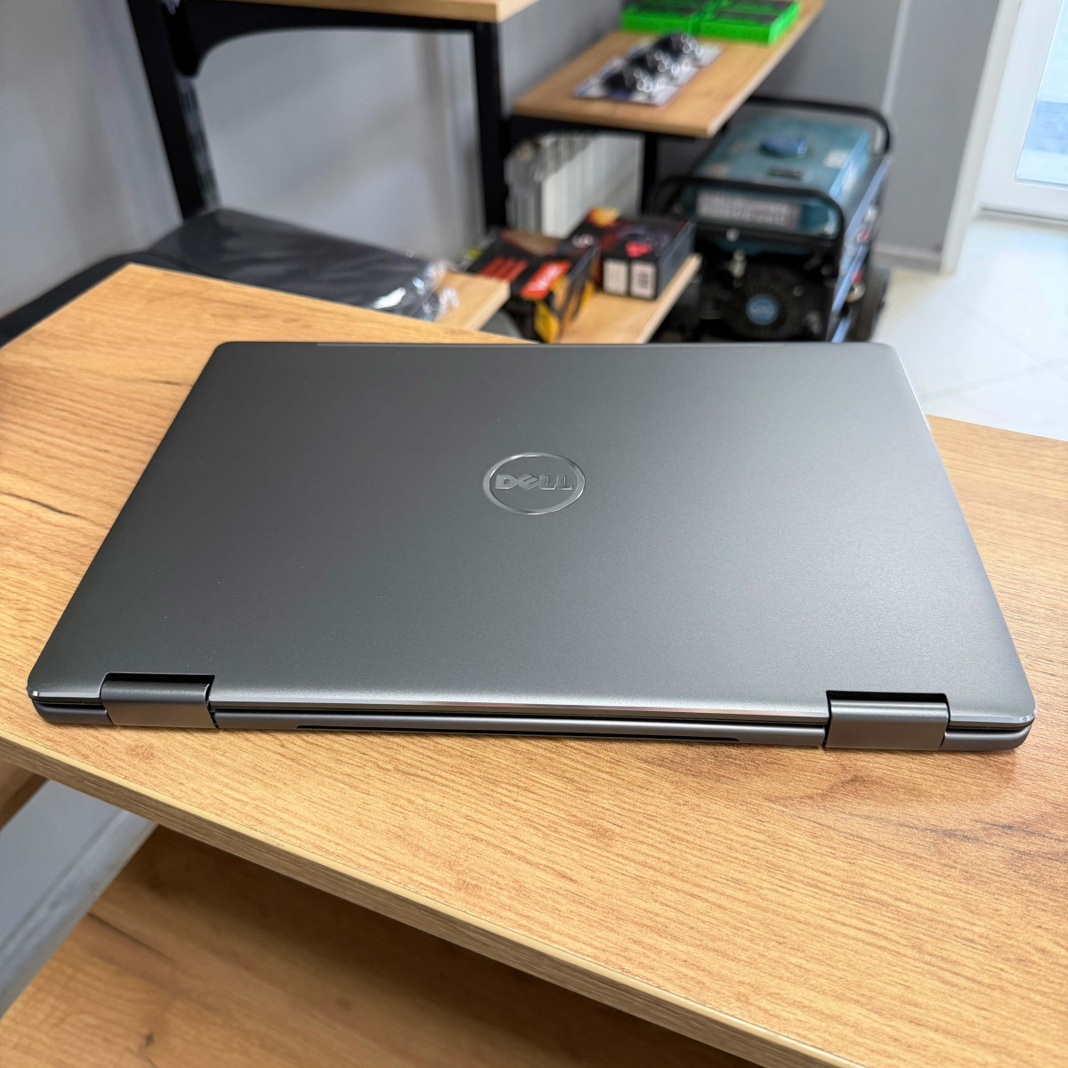 Cенсорний ноутбук-трансформер Dell Inspiron 13 7375 2в1/ 13.3" FullHD, IPS/ AMD Ryzen 5 2500U (4 ядра/ 8 потоків)/ AMD Radeon Vega 8/ 16 GB/ 256 GB SSD M2 (Б/В)