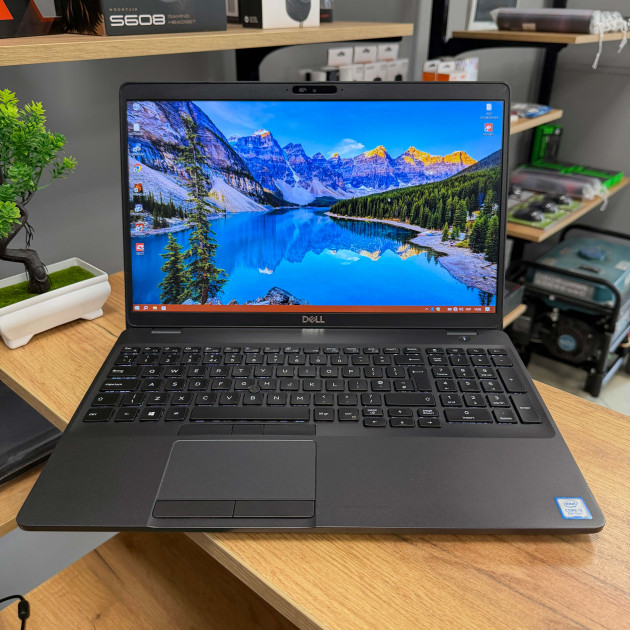 Ноутбук Dell Latitude 5500/ 15.6" FullHD, IPS/ Intel Core i5 8265U (4 ядра/ 8 потоків, до 3.9 ГГц)/ Intel UHD 620/ 8 GB/ 256 GB SSD NVME (Б/В)