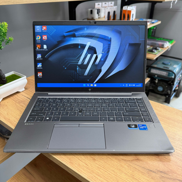 УЦІНКА! Ноутбук HP ZBook Firefly 14 G8/ 14" FullHD, IPS/ Intel Core i5 1145G7 (4 ядра/ 8 потоків)/ Intel Iris Xe/ 8 GB/ 256 GB SSD NVME (Б\В)