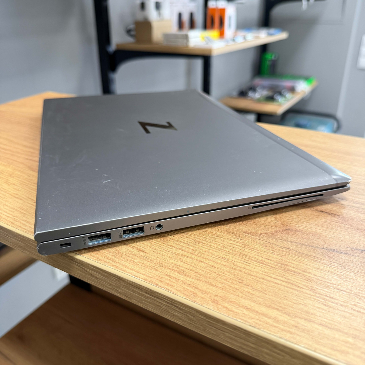 УЦІНКА! Ноутбук HP ZBook Firefly 14 G8/ 14" FullHD, IPS/ Intel Core i5 1145G7 (4 ядра/ 8 потоків)/ Intel Iris Xe/ 8 GB/ 256 GB SSD NVME (Б\В)