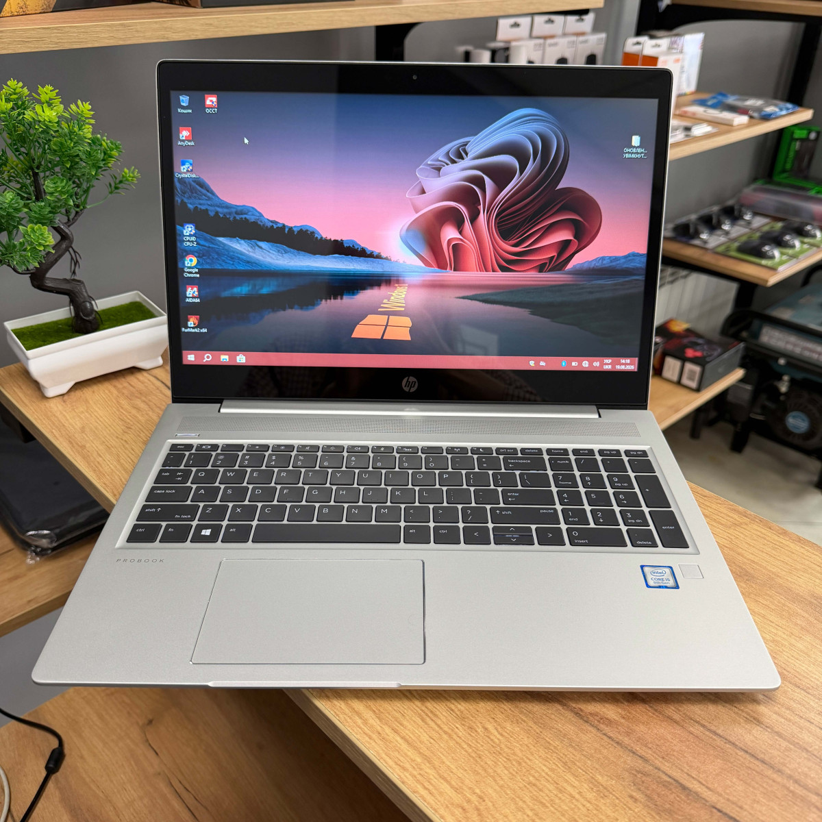 Сенсорний ноутбук HP ProBook 450 G6/ 15.6" HD/ Intel Core i5 8265U (4 ядра/ 8 потоків)/ Intel UHD 620/ 8 GB/ 256 GB SSD NVME (Б/В) 