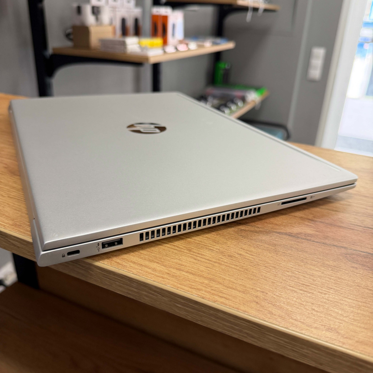 Сенсорний ноутбук HP ProBook 450 G6/ 15.6" HD/ Intel Core i5 8265U (4 ядра/ 8 потоків)/ Intel UHD 620/ 8 GB/ 256 GB SSD NVME (Б/В) 