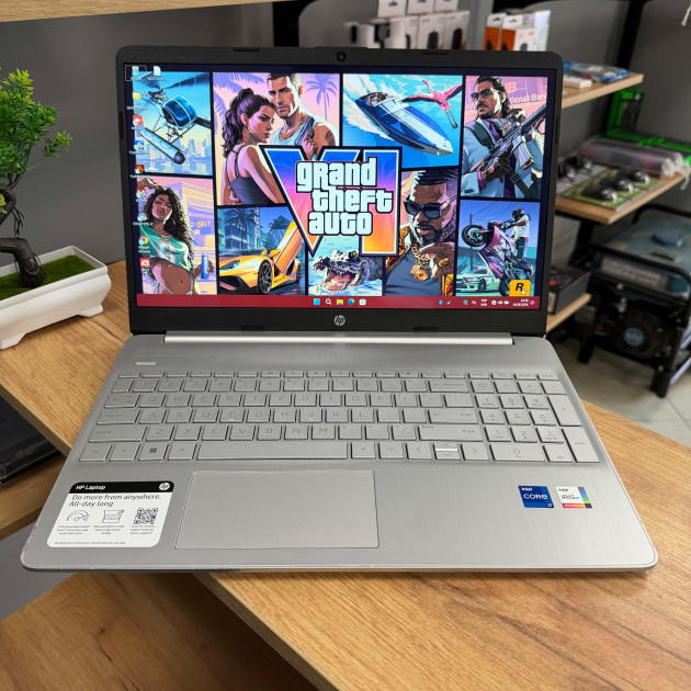 Сенорний ультрабук HP 15-dy5073dx/ 15.6" FullHD, IPS/ Intel Core i7 1255U (10 ядер/ 12 потоків)/ Intel UHD/ 8 GB/ 256 GB SSD NVME (Б/В)