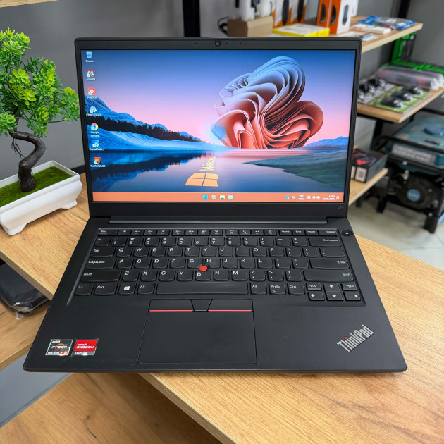 Ультрабук Lenovo ThinkPad E14 Gen 3/ 14" FullHD/ AMD Ryzen 5 5500U (6 ядер/ 12 потоків)/ AMD Radeon RX Vega 7/ 12 GB/ 256 GB SSD NVME (Б/В)
