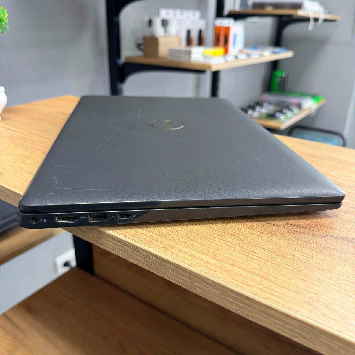 Ноутбук Dell Latitude 3520/ 15.6" FullHD, IPS/ Intel Core i5 1135G7 (4 ядра/ 8 потоків)/ Intel Iris Xe/ 8 GB/ 256 GB SSD NVME (Б/В) 