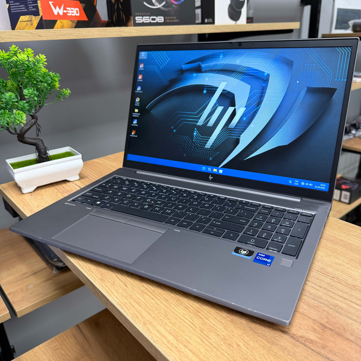 Ноутбук HP ZBook Firefly G8/ 15.6" FullHD, IPS/ Intel Core i7 1165G7 (4 ядра/ 8 потоків)/ Intel Iris Xe/ 8 GB/ 256 GB SSD NVME (Б/В)