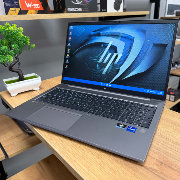 Ноутбук HP ZBook Firefly G8/ 15.6" FullHD, IPS/ Intel Core i7 1165G7 (4 ядра/ 8 потоків)/ Intel Iris Xe/ 8 GB/ 256 GB SSD NVME (Б/В)