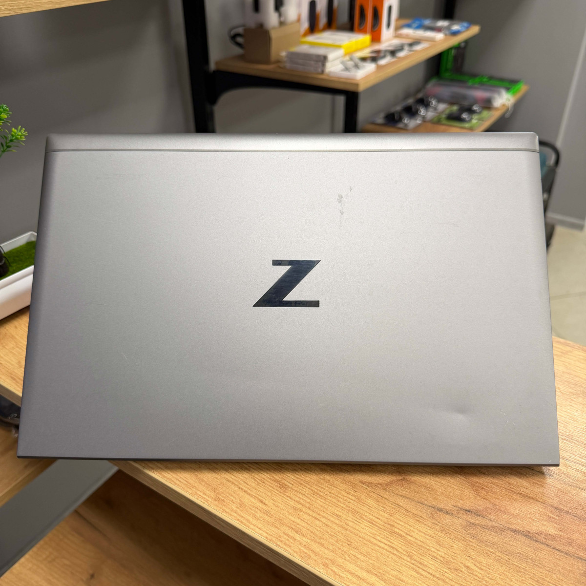 Ноутбук HP ZBook Firefly G8/ 15.6" FullHD, IPS/ Intel Core i7 1165G7 (4 ядра/ 8 потоків)/ Intel Iris Xe/ 8 GB/ 256 GB SSD NVME (Б/В)