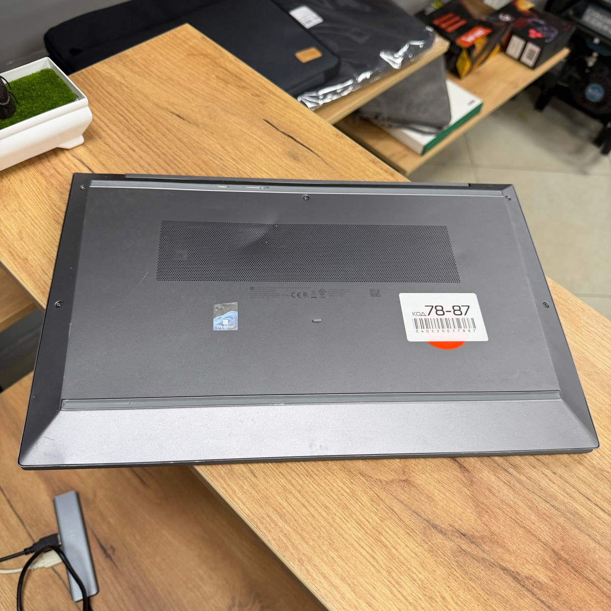 Ноутбук HP ZBook Firefly G8/ 15.6" FullHD, IPS/ Intel Core i7 1165G7 (4 ядра/ 8 потоків)/ Intel Iris Xe/ 8 GB/ 256 GB SSD NVME (Б/В)