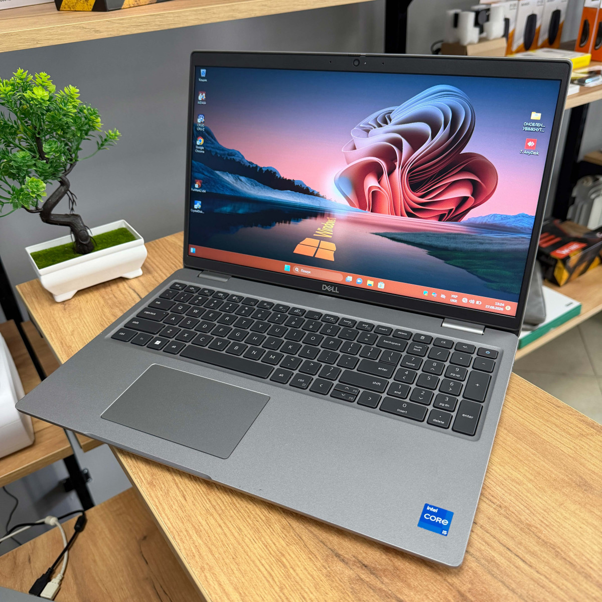 Ноутбук Dell Latitude 5530/ 15.6" HD/ Intel Core i5 1245U (10 ядер/ 12 потоків)/ Intel UHD/ 16 GB/ 512 GB SSD NVME (Б/В) 