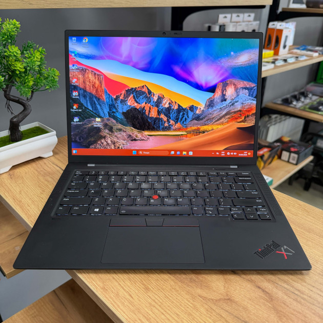 Ультрабук Lenovo ThinkPad X1 Carbon Gen 9/ 14" FullHD (1920x1200), IPS 16:10/ Intel Core i5 1135G7 (4 ядра/ 8 потоків)/ Intel Iris Xe/ 8 GB/ 256 GB SSD NVME (Б\В)