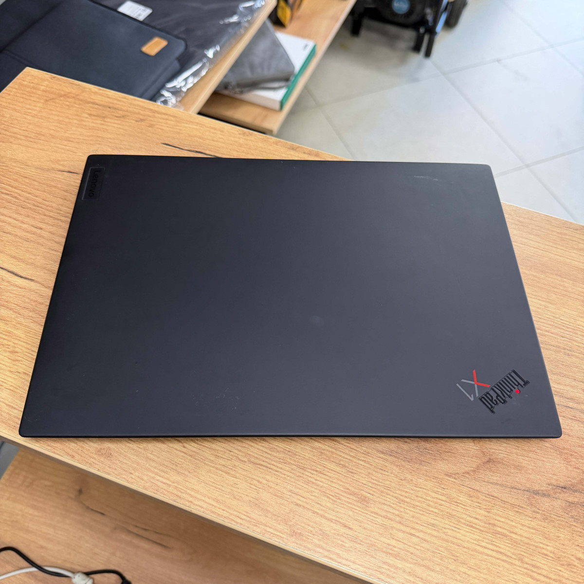Ультрабук Lenovo ThinkPad X1 Carbon Gen 9/ 14" FullHD (1920x1200), IPS 16:10/ Intel Core i5 1135G7 (4 ядра/ 8 потоків)/ Intel Iris Xe/ 8 GB/ 256 GB SSD NVME (Б\В)