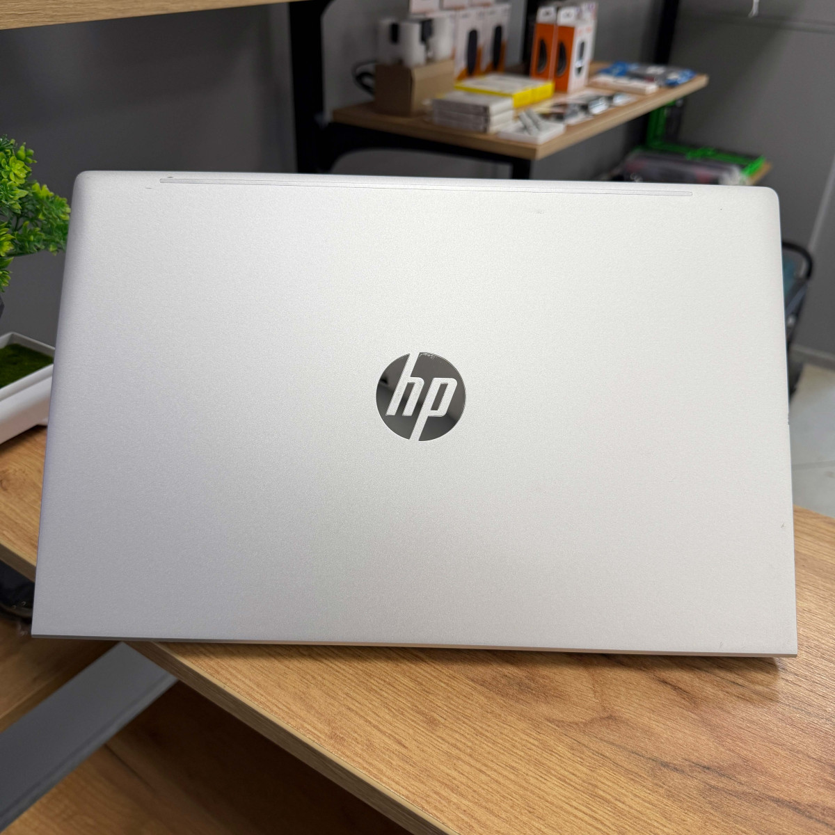 Ноутбук HP ProBook 450 G10/ 15.6" FullHD, IPS/ Intel Core i7 1355U (10 ядер/ 12 потоків)/ Intel UHD/ 8 GB/ 256 GB SSD NVME (Б/В)