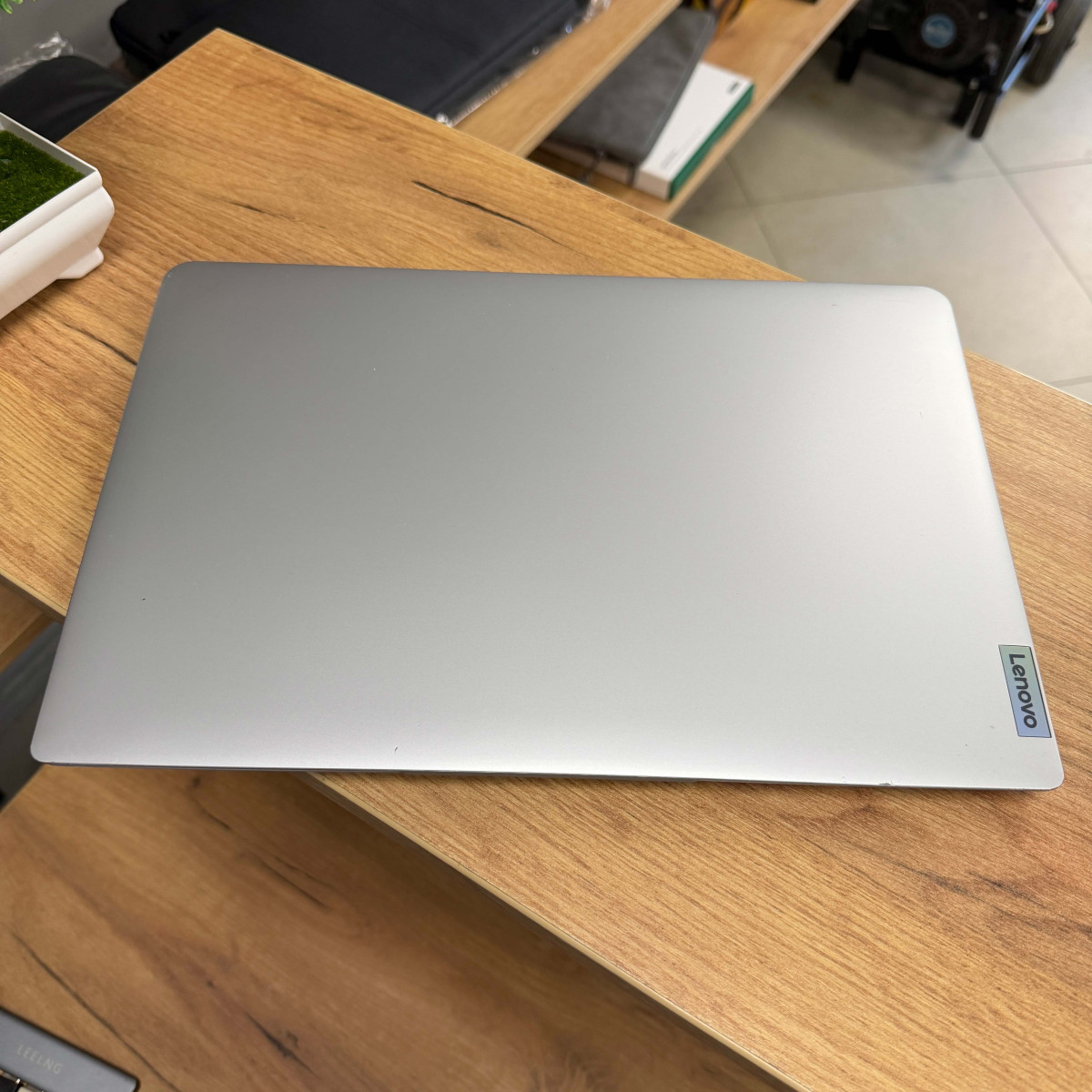 Ультрабук Lenovo IdeaPad 1 14IAU7/ 14" FullHD, IPS/ Intel Core i3 1215U (6 ядер/ 8 потоків)/ Intel UHD/ 8 GB/ 256 GB SSD NVME (Б/В)