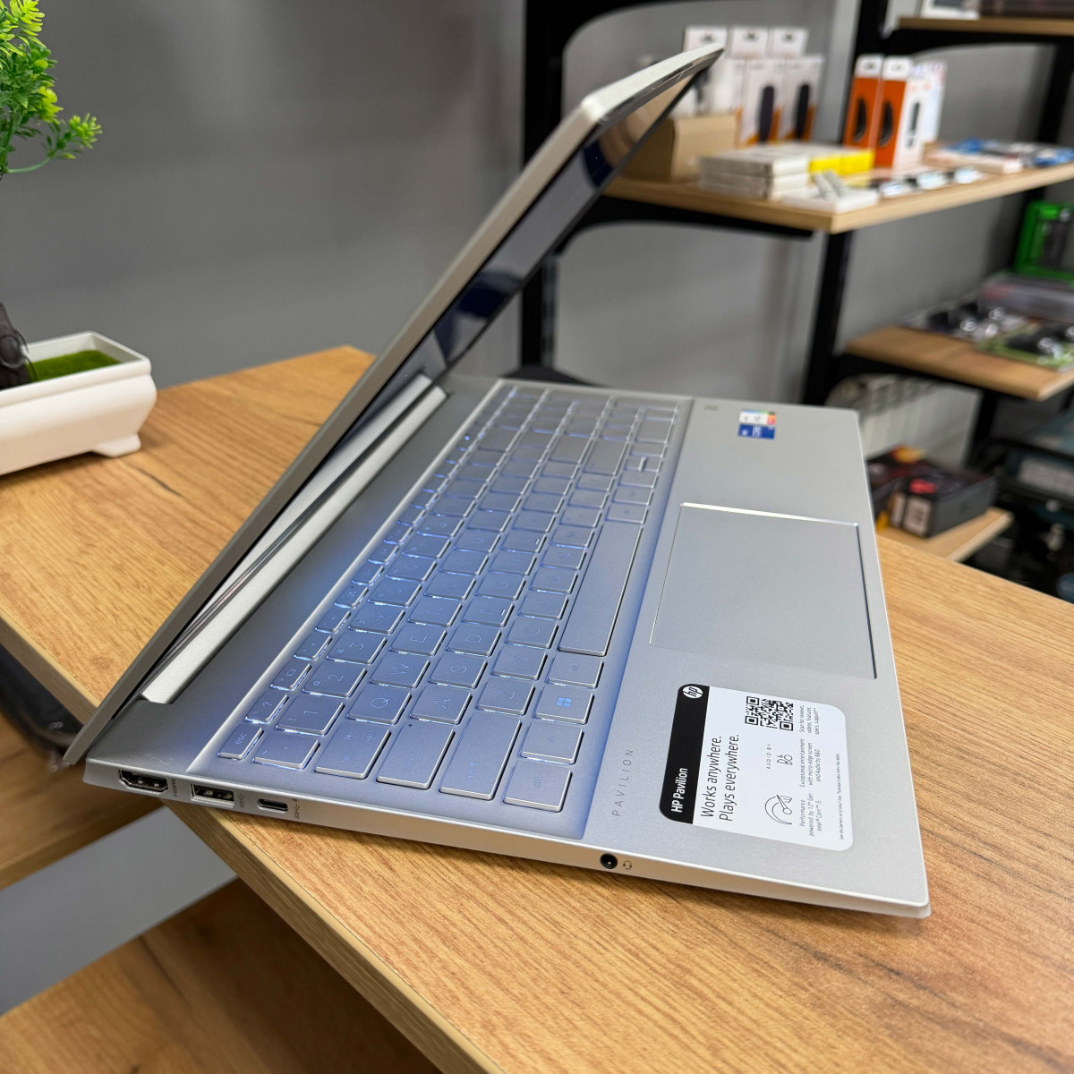 Ноутбук HP Pavilion 15-eg2xxx/ 15.6" FullHD, IPS/ Intel Core i5 1235U (10 ядер/ 12 потоків)/ Intel UHD/ 8 GB/ 256 GB SSD NVME (Б/В)