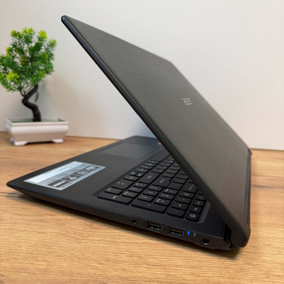 Ноутбук Acer Aspire 3 A315-41/ 15.6 HD/ AMD Ryzen 3 2200U (2.5 - 3.4 ГГц)/ AMD Radeon Vega 3/ 8 GB/ 256 GB SSD (Б/В)