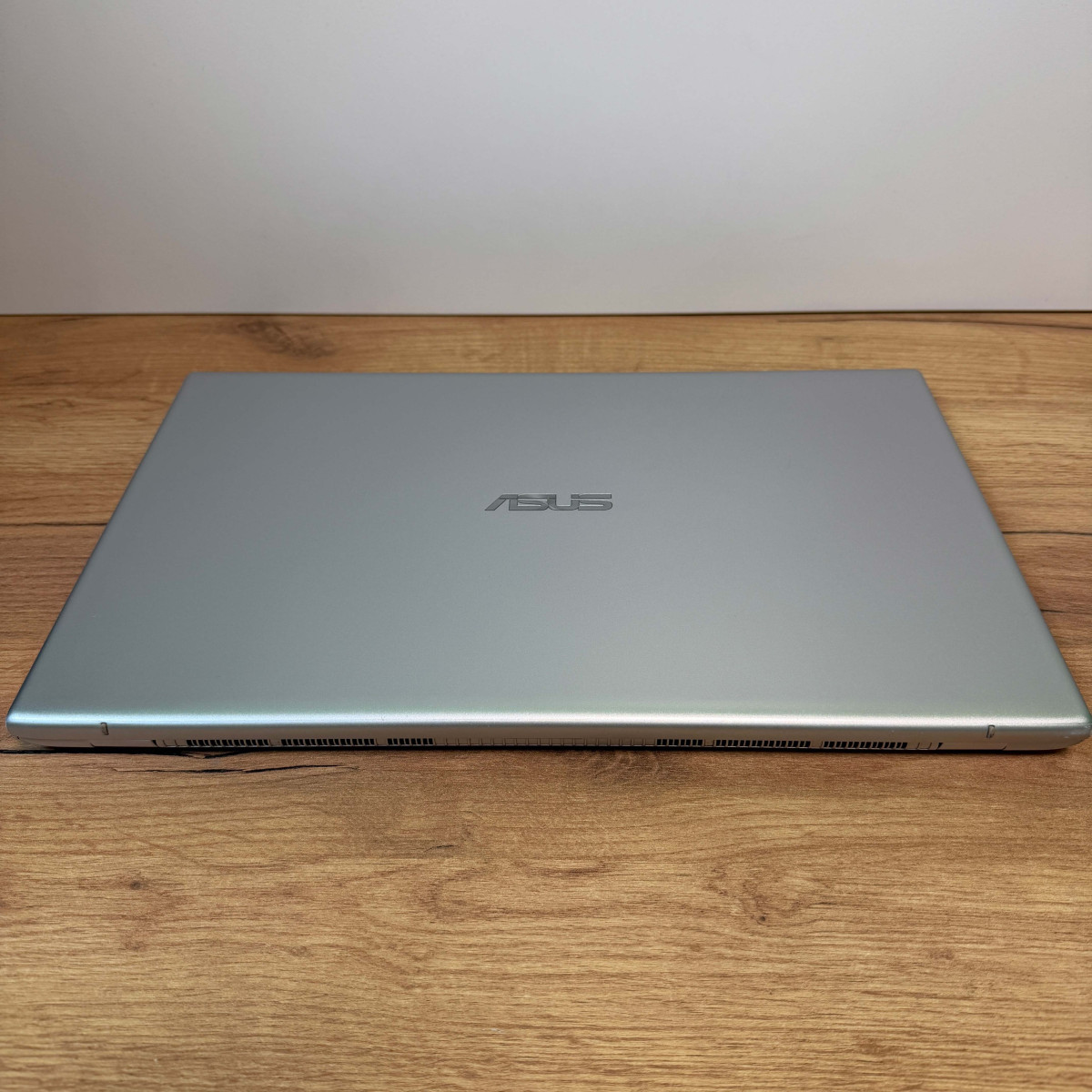 Ноутбук Asus VivoBook 17 X712JA/ 17.3" 17.3" HD+ (1600x900)/ Intel Core i5 1035G1 (4 ядра/ 8 потоків)/ Intel UHD/ 12 GB/ 128 GB SSD NVME + 1 TB HDD (Б/В)