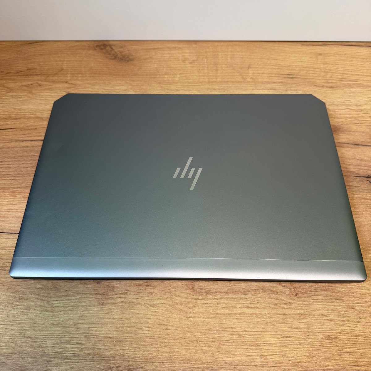 Ноутбук HP ZBook 15 G6/ 15.6" FullHD, IPS/ Intel Core i5 9300H (4 ядра/ 8 потоків, до 4.1 ГГц)/ NVIDIA Quadro T1000 (на 4 GB)/ 16 GB/ 256 GB SSD NVME (Б/В)