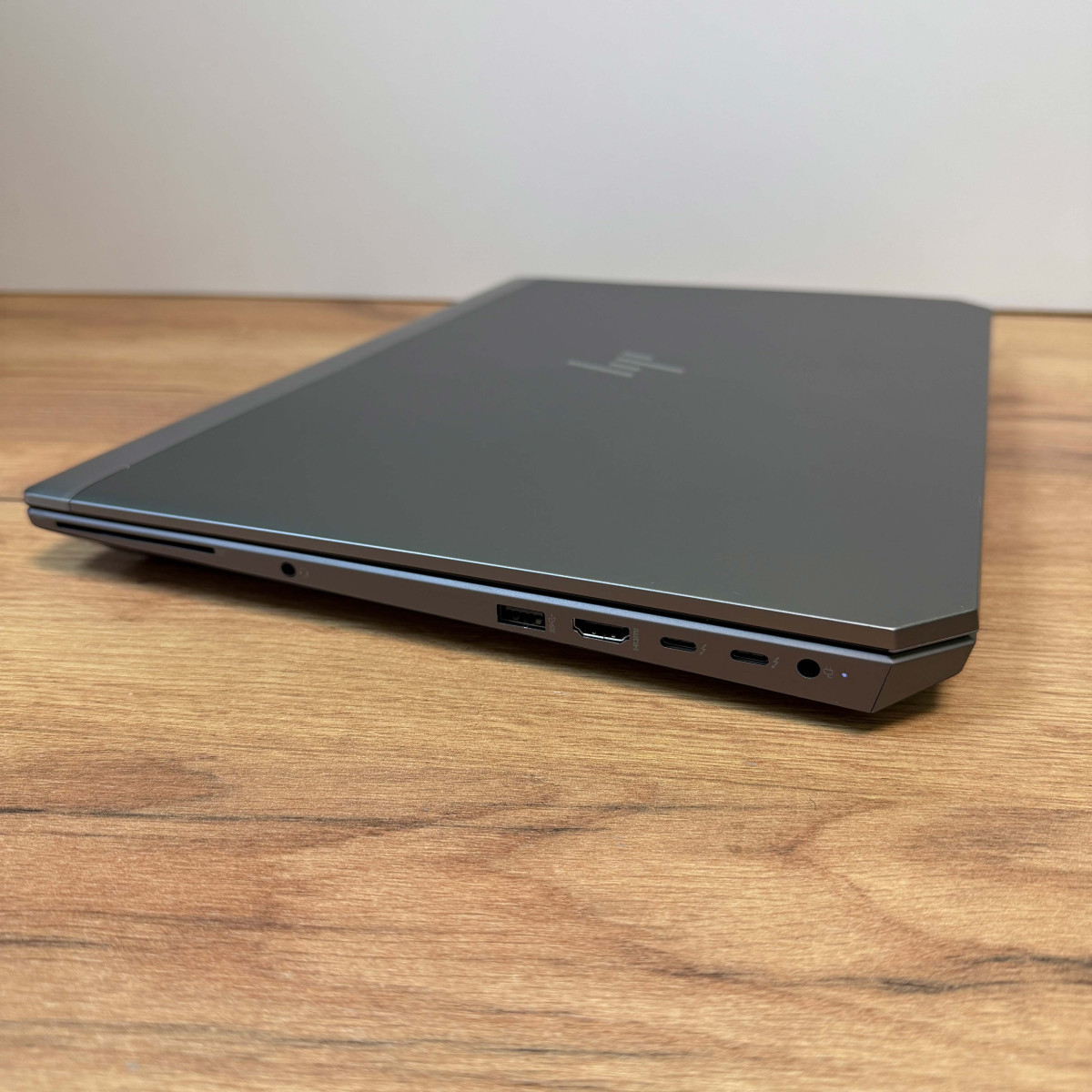 Ноутбук HP ZBook 15 G6/ 15.6" FullHD, IPS/ Intel Core i5 9300H (4 ядра/ 8 потоків, до 4.1 ГГц)/ NVIDIA Quadro T1000 (на 4 GB)/ 16 GB/ 256 GB SSD NVME (Б/В)