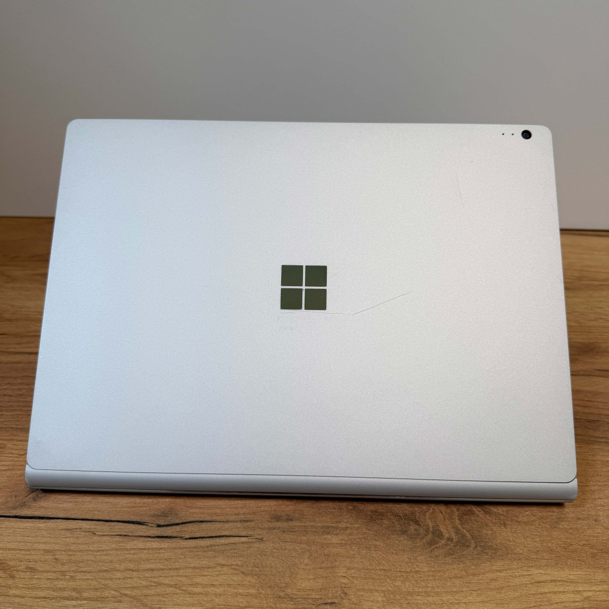 Сенсорний ігровий ноутбук-трансформер Microsoft Surface Book 2 1832 2в1/ 13.5" 3K (3000×2000), IPS/ Intel Core i7 8650U/ NVIDIA GeForce GTX 1050 (на 2 GB)/ 16 GB/ 1 TB SSD NVME (Б/В) 
